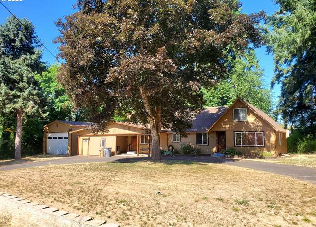 Property at 1006 Mountain View Rd, Sweet Home, OR 97386, 4 beds, 2 baths