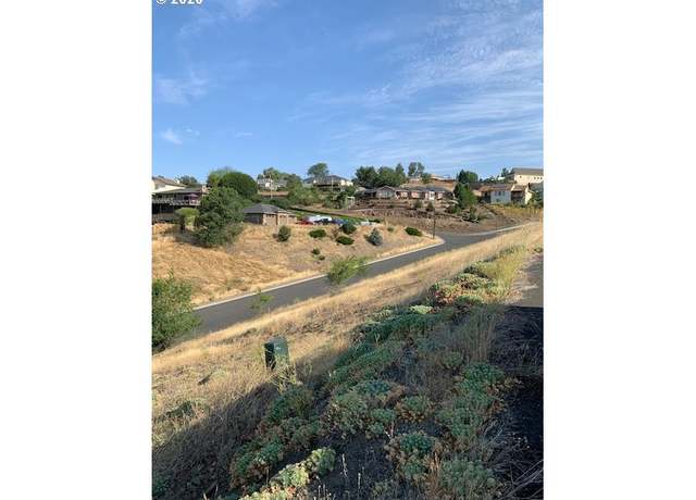 Property at 740 N Main St, Pendleton, OR 97801