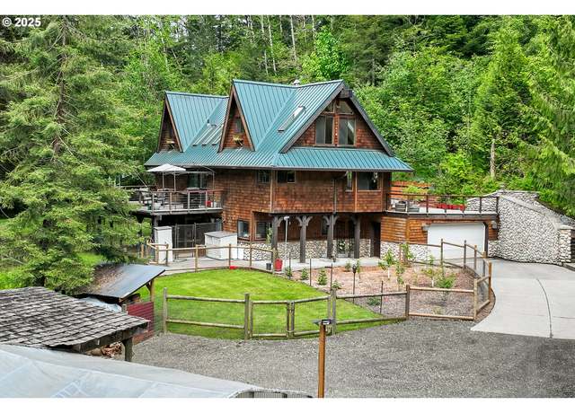 Property at 42440 SE Wildcat Mountain Dr, Sandy, OR 97055, 4 beds, 2.5 baths