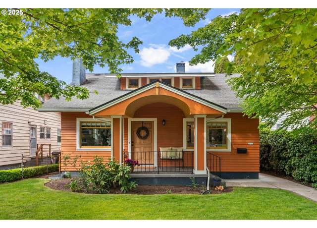 Property at 2101 SE 20th Ave, Portland, OR 97214, 4 beds, 2 baths