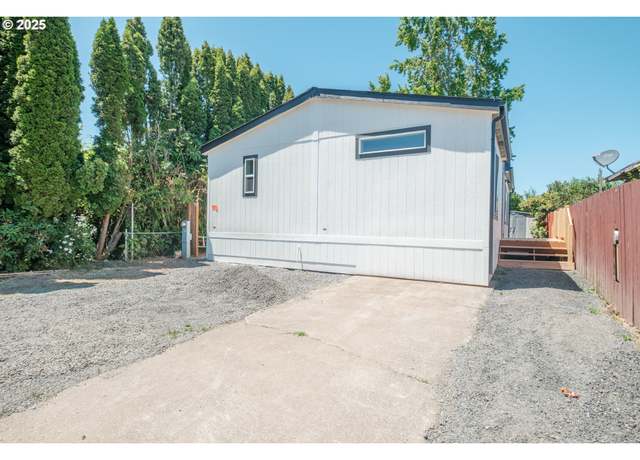 Property at 2935 Surf Ct NE, Salem, OR 97305, 3 beds, 2 baths