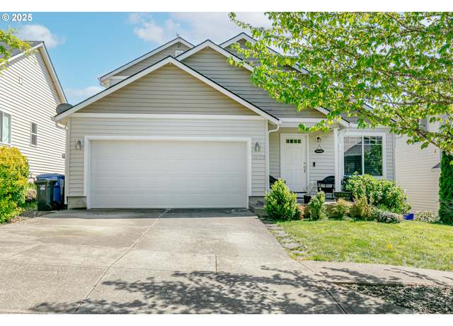 Property at 38720 Sawyer St, Sandy, OR 97055, 3 beds, 2 baths