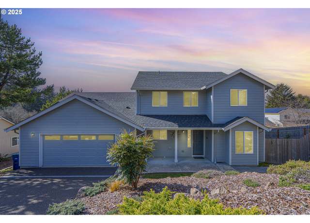 Property at 1865 SE 19th St, Lincoln City, OR 97367, 4 beds, 2.5 baths