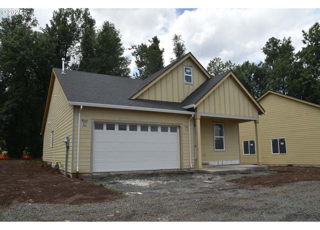 Property at 855 Oakleaf Way, Silverton, OR 97381, 3 beds, 2 baths