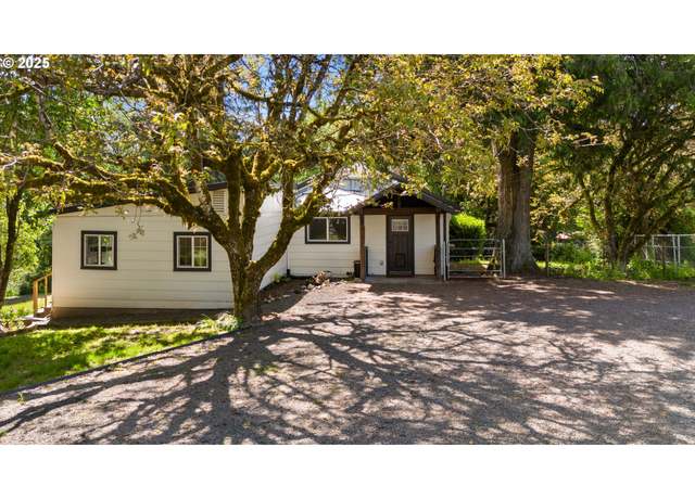 Property at 2817 NW Eddy Rock Rd, La Center, WA 98629, 3 beds, 1.5 baths