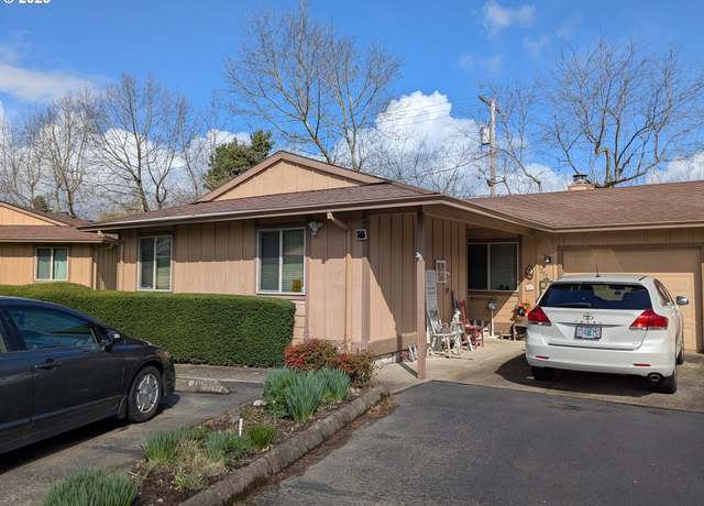 Property at 1208 NE 27th St #5, Mcminnville, OR 97128, 3 beds, 2 baths