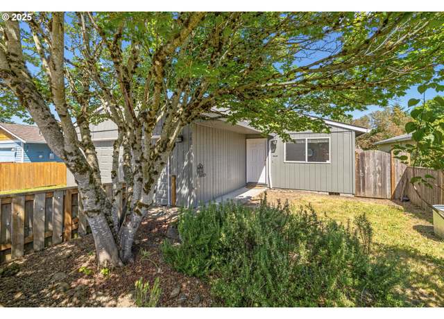 Property at 7818 SE 67th Ave, Portland, OR 97206, 3 beds, 1.5 baths