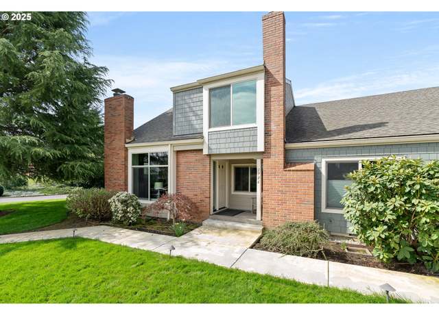 Property at 1706 Boca Ratan Dr, Lake Oswego, OR 97034, 3 beds, 2.5 baths