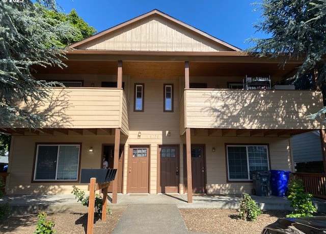 Property at 4724 NE 101st Ave, Portland, OR 97220, 8 beds, 8 baths