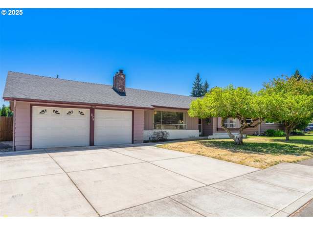 Property at 674 Dearborn Ave N, Keizer, OR 97303, 3 beds, 2 baths