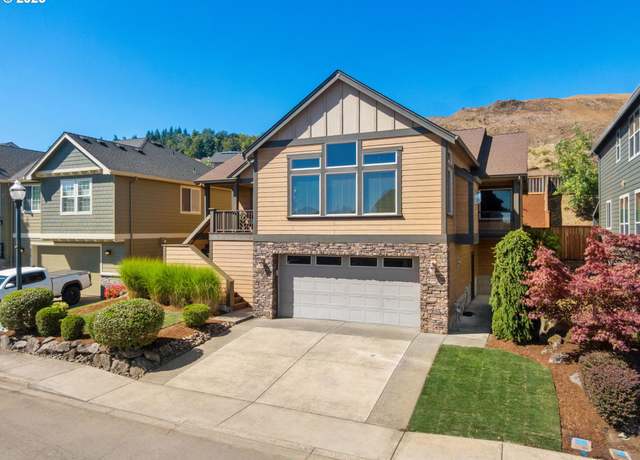 Property at 683 N V St, Washougal, WA 98671, 3 beds, 2.5 baths