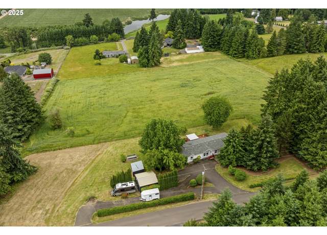Property at 21155 NE Sunnycrest Rd, Newberg, OR 97132, 4 beds, 2 baths