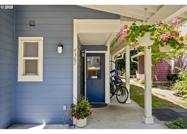 Property at 4367 SW 94th Ave, Portland, OR 97225, 3 beds, 1.5 baths