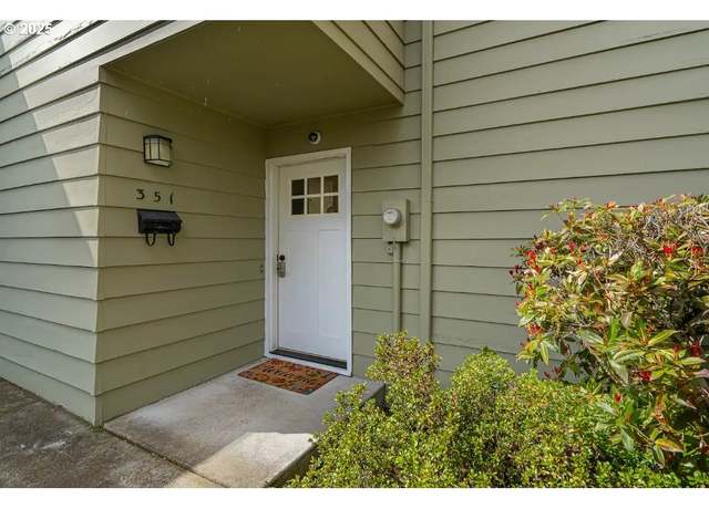 Property at 351 18th St NE, Salem, OR 97301, 2 beds, 1.5 baths