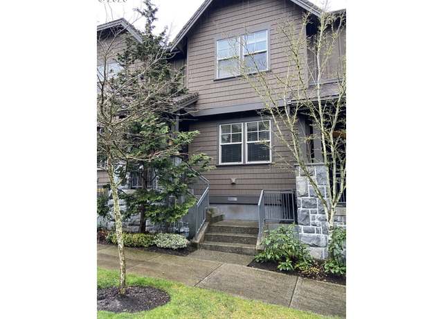 Property at 619 SW Foresta Ter, Portland, OR 97225, 3 beds, 2.5 baths