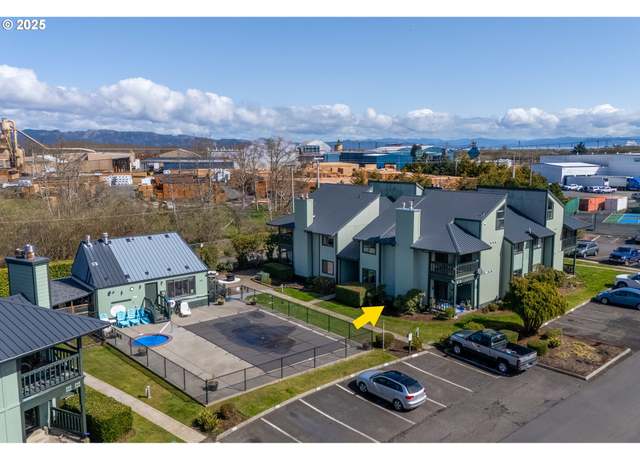 Property at 349 NE Skipanon Dr, Warrenton, OR 97146, 2 beds, 1.5 baths