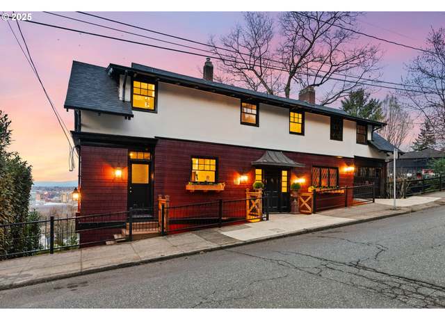 Property at 1442 SW Vista Ave, Portland, OR 97201, 5 beds, 4.5 baths