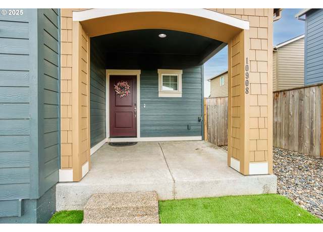 Property at 10908 NE 121st Ct, Vancouver, WA 98682, 4 beds, 2.5 baths