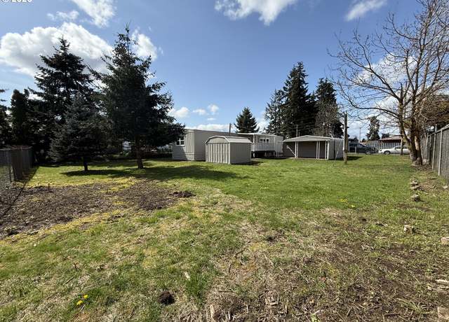 Property at 1215 36th St, Springfield, OR 97478, 2 beds, 2 baths