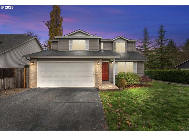 Property at 1317 N Brittany Dr, Newberg, OR 97132, 3 beds, 2.5 baths
