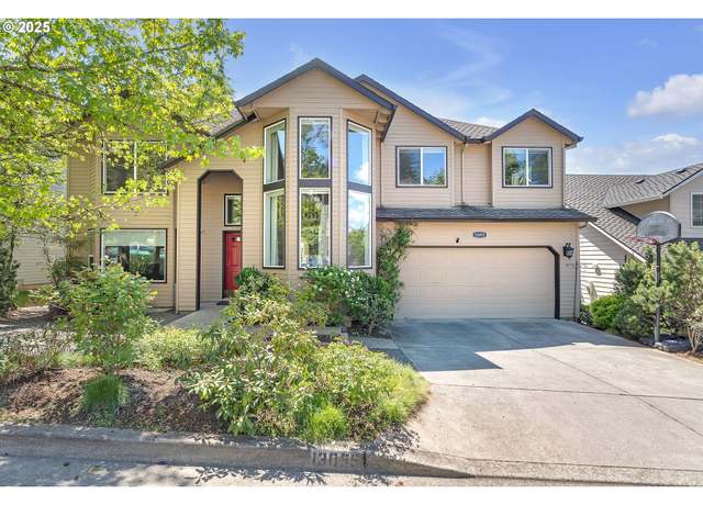 Property at 13055 Princeton Ct, Lake Oswego, OR 97035, 4 beds, 2.5 baths