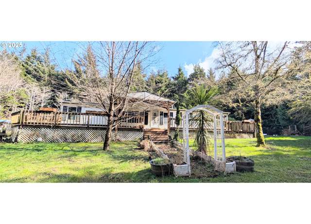 Property at 751 SW Tillicum Dr, Waldport, OR 97394, 3 beds, 2 baths