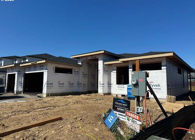 Property at 8614 NE 183rd Pl, Vancouver, WA 98682, 4 beds, 3 baths
