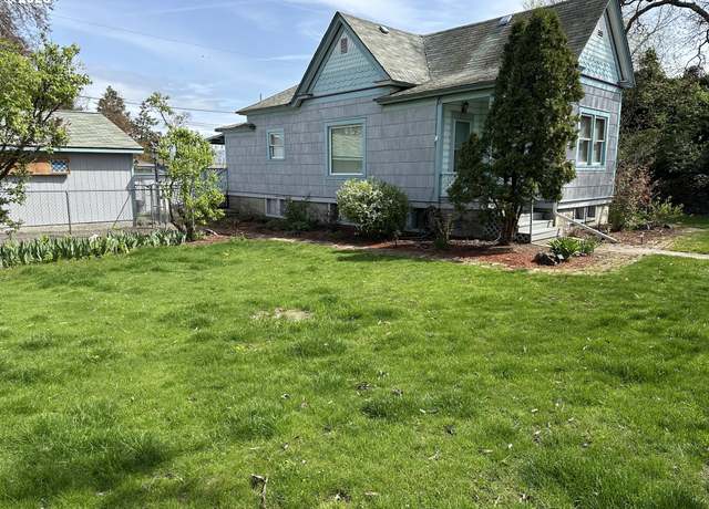 Property at 217 W 6th St, The Dalles, OR 97058, 2 beds, 2 baths