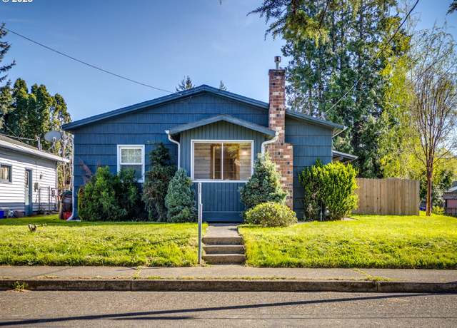 Property at 802 SE 4th St, Gresham, OR 97080, 3 beds, 1 bath