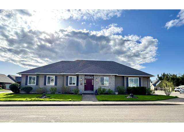 Property at 6745 Jacob Ln, Springfield, OR 97478, 3 beds, 2 baths