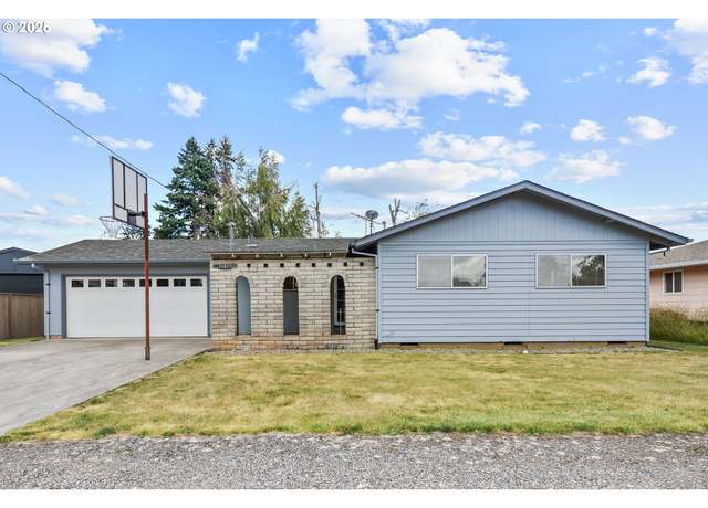Property at 11613 Pacific Ct NE, Woodburn, OR 97071, 3 beds, 1.5 baths