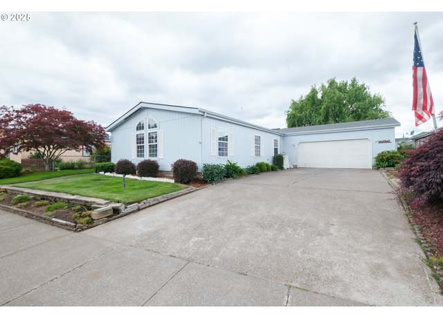 Property at 3448 Lake Vanessa Cir, Salem, OR 97304, 3 beds, 2 baths