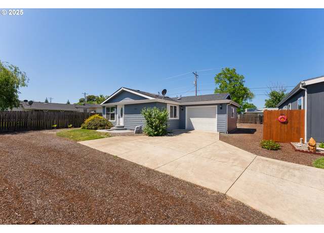 Property at 160 Matthew Lee Ct, Roseburg, OR 97471, 3 beds, 1.5 baths
