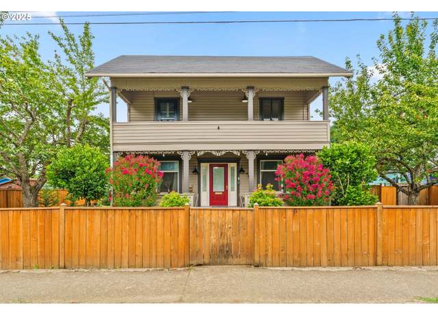 Property at 409 N 8th St, Cottage Grove, OR 97424, 4 beds, 2 baths