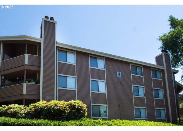 Property at 9828 SE Talbert St, Clackamas, OR 97015, 2 beds, 1 bath