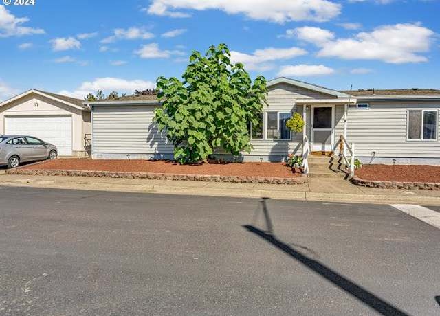 Property at 610 Vaughan Ln #32, Lebanon, OR 97355, 3 beds, 2 baths