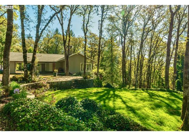 Property at 3530 NW Mariposa Dr, Albany, OR 97321, 4 beds, 3 baths