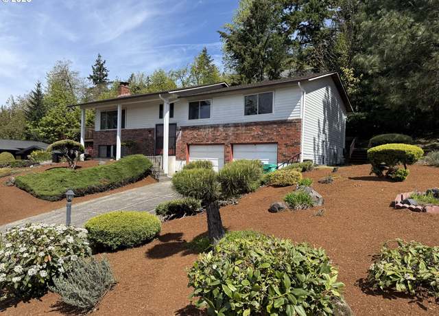 Property at 9415 SE Sun Crest Dr, Happy Valley, OR 97086, 3 beds, 3 baths