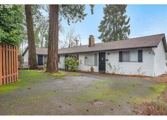 Property at 7956 SW 45th Ave, Portland, OR 97219, 6 beds, 3 baths