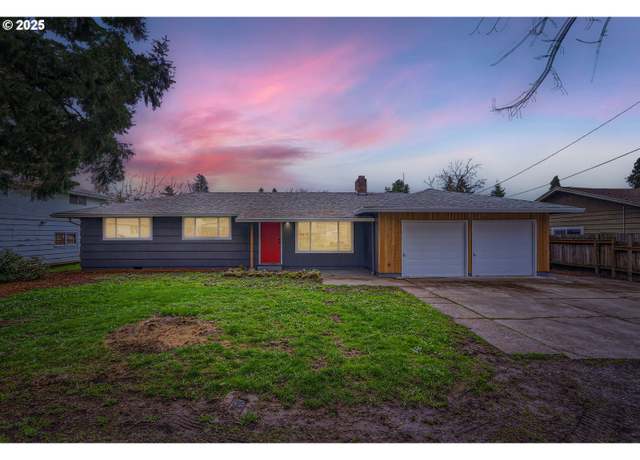 Property at 2700 SE Walnut St, Milwaukie, OR 97267, 3 beds, 1.5 baths