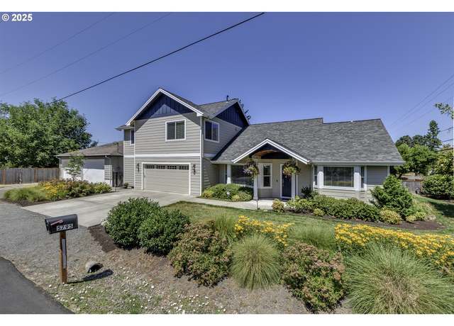 Property at 5795 SE Drake Rd, Hillsboro, OR 97123, 4 beds, 2.5 baths