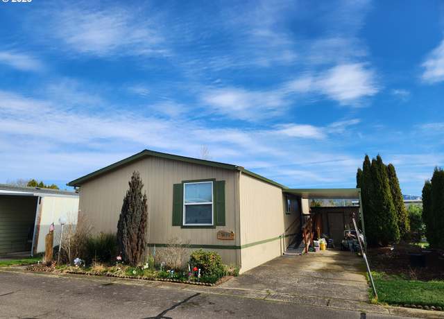 Property at 2901 E 2nd St, Newberg, OR 97132, 3 beds, 2 baths