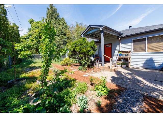 Property at 4423 NE Division St, Gresham, OR 97030, 3 beds, 2 baths