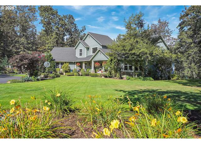 Property at 5632 Mac Way, Silverton, OR 97381, 3 beds, 3.5 baths
