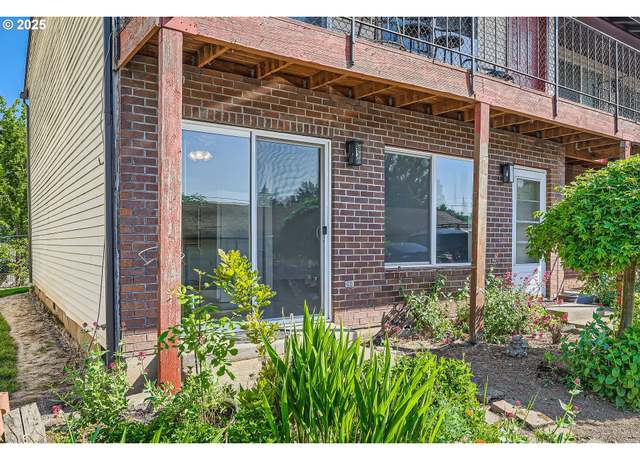 Property at 8210 NE 13th Ave #1, Vancouver, WA 98665, 2 beds, 1 bath