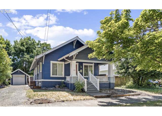 Property at 128 NW 9th St, Mcminnville, OR 97128, 4 beds, 2 baths
