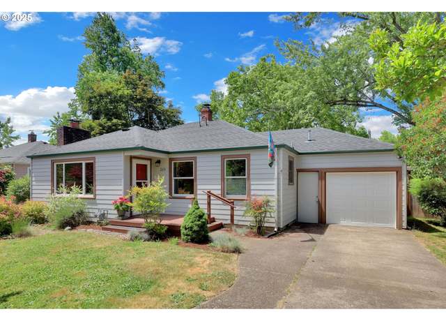 Property at 2674 Kincaid St, Eugene, OR 97405, 3 beds, 1 bath
