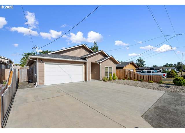 Property at 1115 Fenwick, Coos Bay, OR 97420, 3 beds, 2 baths