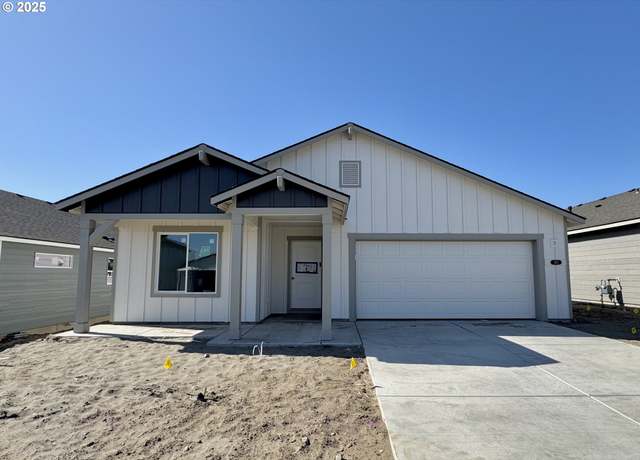 Property at 582 Grant St, Umatilla, OR 97882, 3 beds, 2 baths