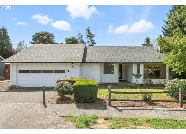 Property at 2045 SE Scott Ave, Gresham, OR 97080, 3 beds, 2 baths
